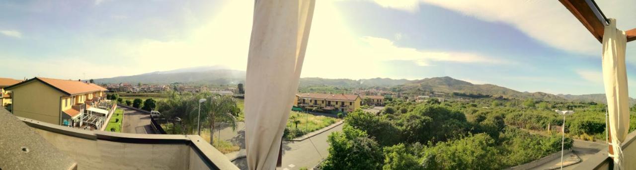 Apartamento Casa Jolie Fiumefreddo di Sicilia Exterior foto