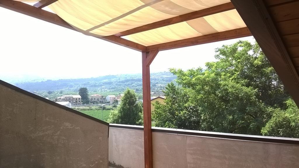 Apartamento Casa Jolie Fiumefreddo di Sicilia Habitación foto